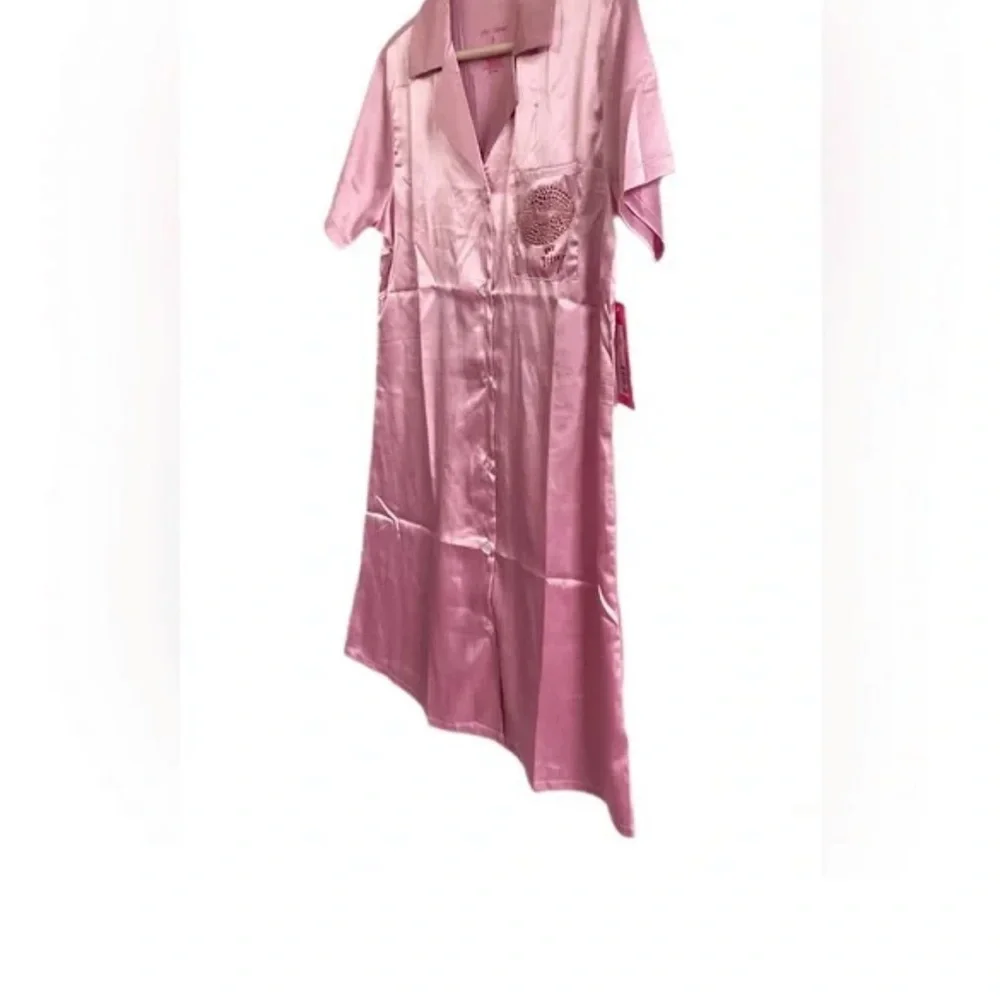 NWT Betsey Johnson Pink Satin Pajama Shirt with Rhinestone Lips - Size M - Picture 5 of 5
